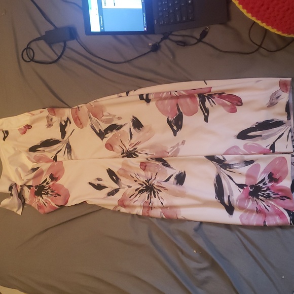 Blush Pink Floral Formal Midi Dress - Picture 2 of 2